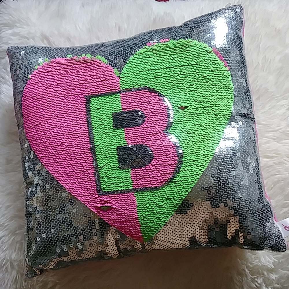 🌺💗Justice B pillow